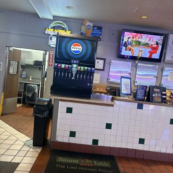 Round Table Pizza - Pizza Near Me - Fullerton, California Round Table Pizza - Pizza Near Me - Fullerton, California