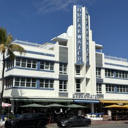 Miami Design Preservation League's Official Art Deco Tour - Tour stop