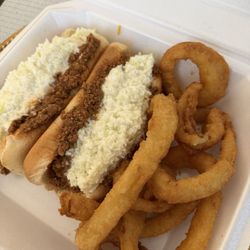 Chow Dog - BEEF Chilli Coleslaw Hotdog & Onion Rings