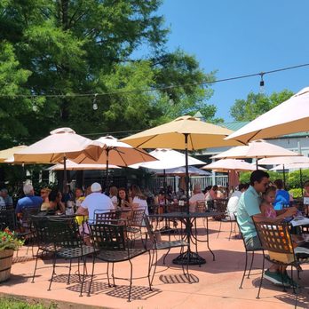 Defiance Ridge Vineyards - Hot day but not keeping folks from enjoying the patio. - Wineries Near Me - Defiance, Missouri