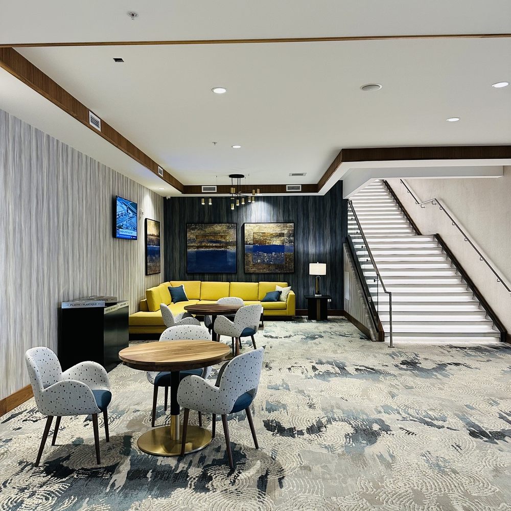 DoubleTree by Hilton Windsor Hotel & Suites - Hotels Near Me - Windsor, Ontario DoubleTree by Hilton Windsor Hotel & Suites - Hotels Near Me - Windsor, Ontario