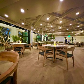 Grapefruit Basil Restaurant - Dinning room at 5pm seating on Friday, November 17, 2023. - New American Near Me - Indian Wells, California