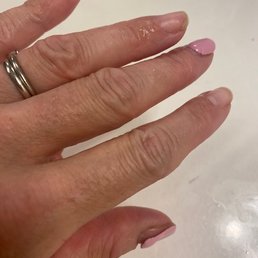 Gel polish coming off after 6 days (wearing gloves during dishwashing and cleaning) Gel polish coming off after 6 days (wearing gloves during dishwashing and cleaning)