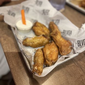 The BLVD - Chicken Wings - Small (6) Lemon Pepper - Bars Near Me - Bakersfield, California The BLVD - Chicken Wings - Small (6) Lemon Pepper - Bars Near Me - Bakersfield, California