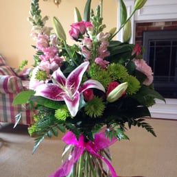 Gorgeous custom Valentine's Day bouquet for my mom!