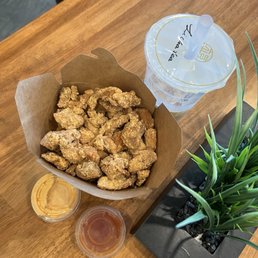 Popcorn chicken w boba