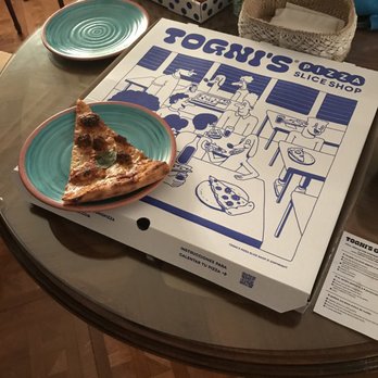 Togni's - Pizza Near Me - Belgrano, C