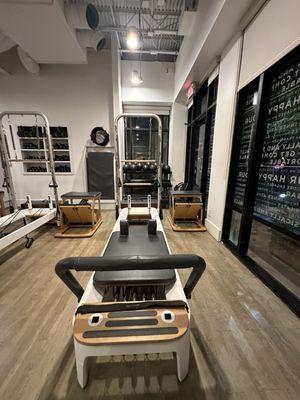 BODYBAR Pilates by null