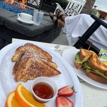 Murrieta Day Spa - Fire pit with Breakfast: French Toast BLT - Massage Near Me - Murrieta, California Murrieta Day Spa - Fire pit with Breakfast: French Toast BLT - Massage Near Me - Murrieta, California