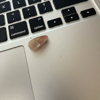 Akiko Nails - The one that pooped off while typing. - Nail Salons Near Me - New York, New York