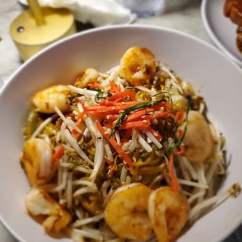 Hale Mo'olelo - Vegetable yakisoba noodles with grilled shrimp. Delicious - Music Venues Near Me - Lahaina, Hawaii