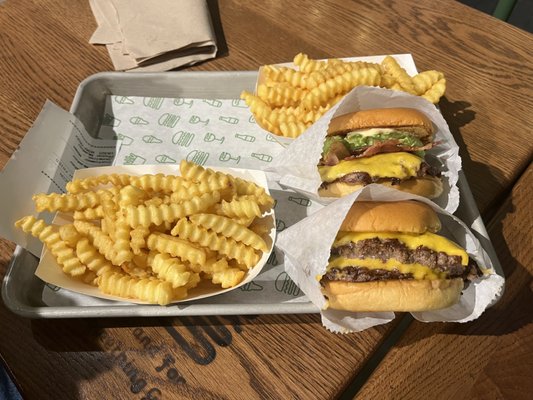 Shake Shack Baybrook by null