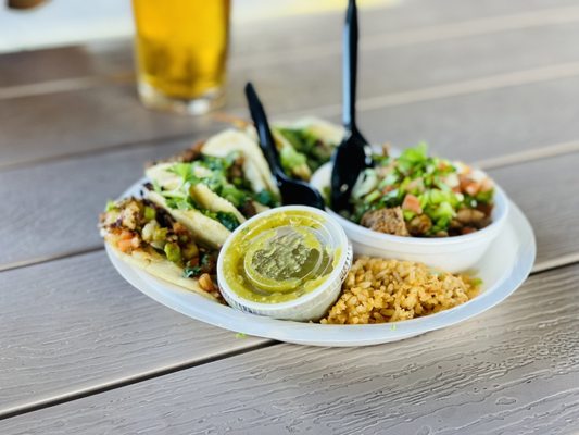 Sanchos Cantina & Cocina by null