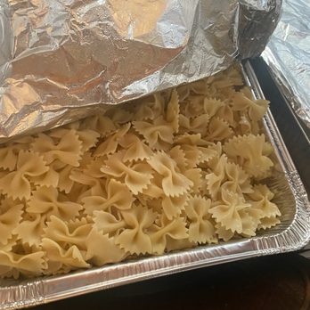 Dee Queezys - The pasta was hot and ready on the serving buffet style setting. The sauce was superior and delicious. - Food Trucks Near Me