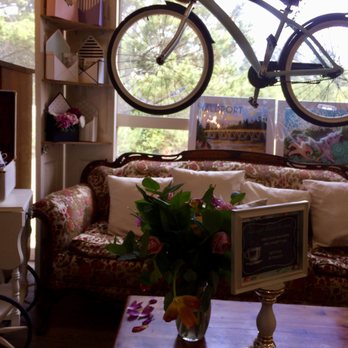 La Faye Art Studios - Tea Rooms Near Me - Seal Rock, Oregon La Faye Art Studios - Tea Rooms Near Me - Seal Rock, Oregon