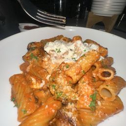 Spicy Rigatoni w/ chicken