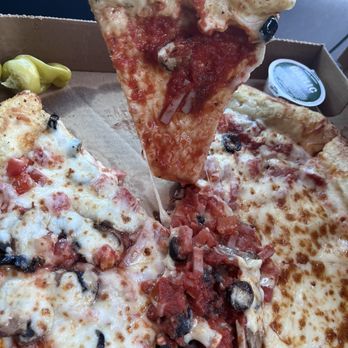 Papa Johns Pizza - This is what happens when they put the toppings on the bottom... They don't stay on your pizza - Pizza Near Me - Knoxville, Tennessee Papa Johns Pizza - This is what happens when they put the toppings on the bottom... They don't stay on your pizza - Pizza Near Me - Knoxville, Tennessee
