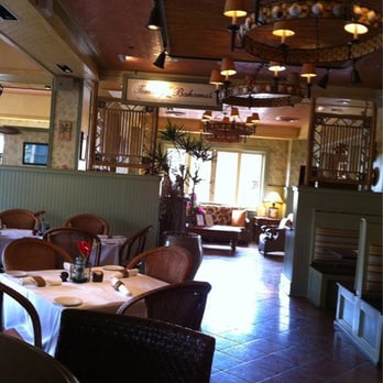 Tommy Bahama - Seafood Near Me - Kihei, Hawaii