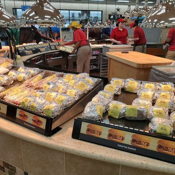 Buc-ee's - Hot bar - Gas Stations Near Me - Leeds, Alabama