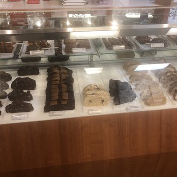 Kilwins Hyde Park - Chocolatiers & Shops Near Me - Chicago, Illinois