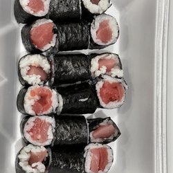 I Love Sushi - Tuna rolls