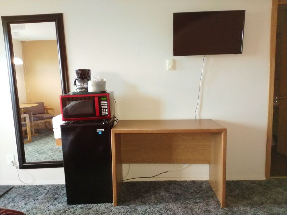 KING’S MOTEL 206 W Sd Hwy 248, Kennebec, South Dakota Hotels