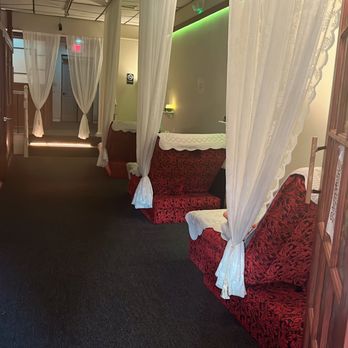 Esteem Greenlife Spa - Foot massage area - Beauty & Spas Near Me - Closter, New Jersey