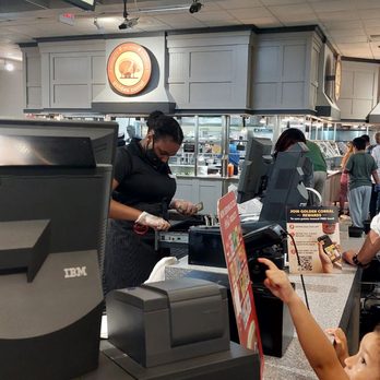 Golden Corral Buffet & Grill - Crossed contamination, handling cash and plates with same gloves. We didn't seat yet. - Buffets Near Me - Largo, Maryland