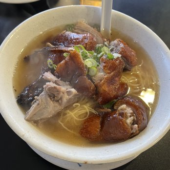 Fortune BBQ Noodle House - Mi vit tiem (roast duck noodle soup with thin egg noodles) - Noodles Near Me - Portland, Oregon Fortune BBQ Noodle House - Mi vit tiem (roast duck noodle soup with thin egg noodles) - Noodles Near Me - Portland, Oregon