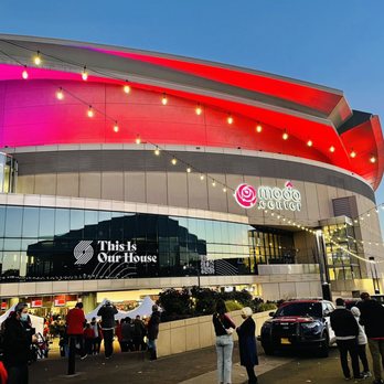 Moda Center - The Arena - Stadiums & Arenas Near Me - Portland, Oregon