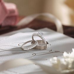 Princess Jewelry - Diamond engagement ring with wedding bands