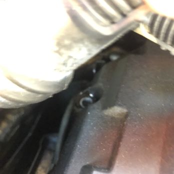 German Star Motors - Picture of missing engine cover rear screw - Auto Repair Near Me - Sacramento, California