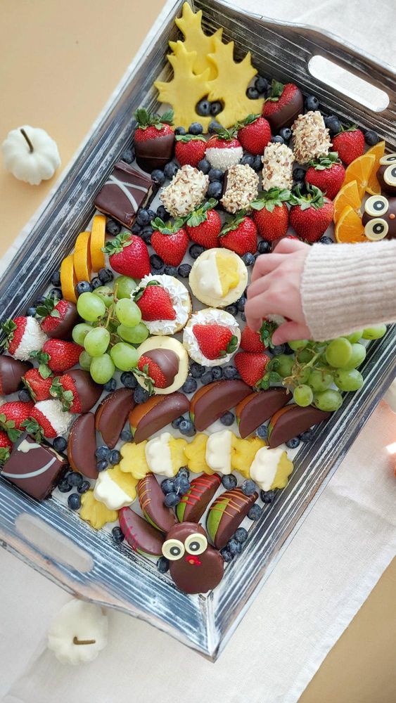 Edible Arrangements Logo