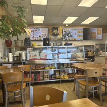 Mom's Pho & Banh Mi - Vietnamese Near Me - Oakland, California