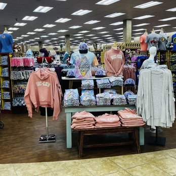 Buc-ee's - Gas Stations Near Me - Baytown, Texas Buc-ee's - Gas Stations Near Me - Baytown, Texas