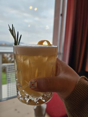 HERMITAGE Lake Lucerne by null