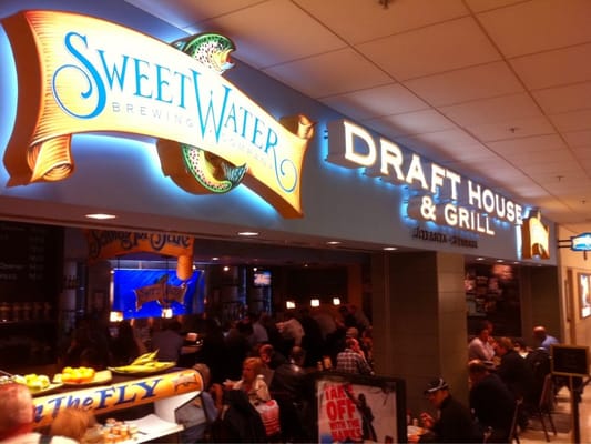SweetWater Last Cast Bar & Grill by null
