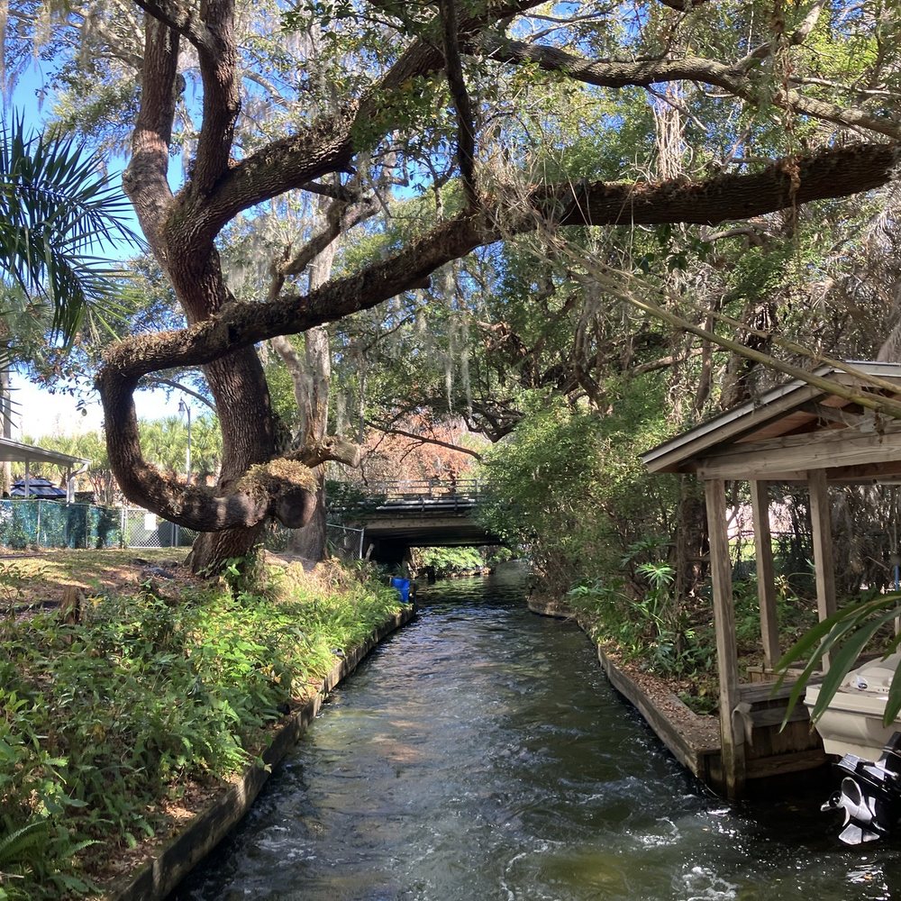 Scenic Boat Tour - Boat Tours Near Me - Winter Park, Florida Scenic Boat Tour - Boat Tours Near Me - Winter Park, Florida