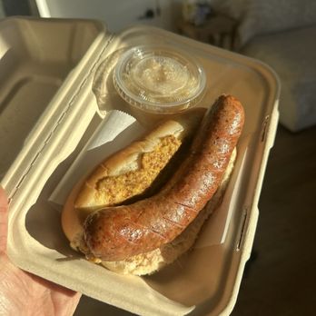 Julek’s Polish Kitchenette - Kielbasa in a bun - Food Trucks Near Me - Phoenix, Oregon
