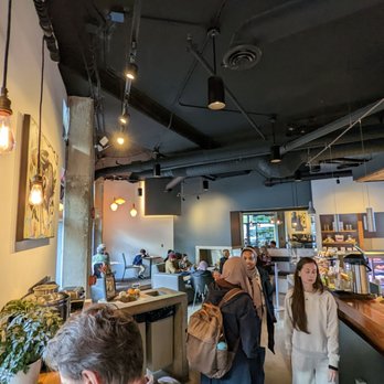 urban COFFEE lounge - people walking around the counter - Coffee & Tea Near Me - Kirkland, Washington urban COFFEE lounge - people walking around the counter - Coffee & Tea Near Me - Kirkland, Washington