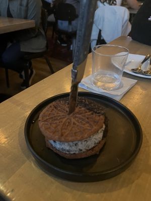 Cadence Kitchen & Co by null