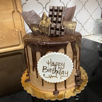 Posh Cakes - 6 in Cookies and cream cake - Bakeries Near Me - Parker, Colorado Posh Cakes - 6 in Cookies and cream cake - Bakeries Near Me - Parker, Colorado