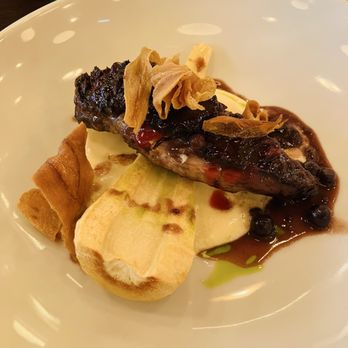 L'Envers du Décor - Magret du canard (duck) - French Near Me - Saint Emilion, 33 L'Envers du Décor - Magret du canard (duck) - French Near Me - Saint Emilion, 33