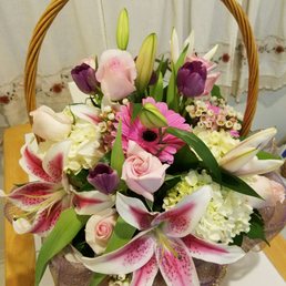 Valentines Day arrangement Valentines Day arrangement