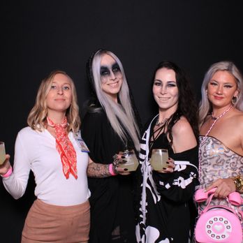 Azucar Photobooth - Photo Booth Rentals Near Me Azucar Photobooth - Photo Booth Rentals Near Me