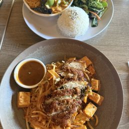 Lunch special combo (finger roll & Penang curry with chicken) & pad thai with fried chicken Lunch special combo (finger roll & Penang curry with chicken) & pad thai with fried chicken