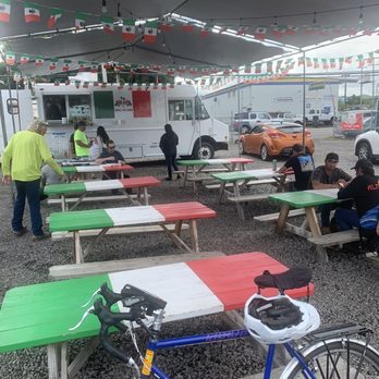 Tacos Jalisco - Seating area - Food Trucks Near Me - Hilo, Hawaii Tacos Jalisco - Seating area - Food Trucks Near Me - Hilo, Hawaii