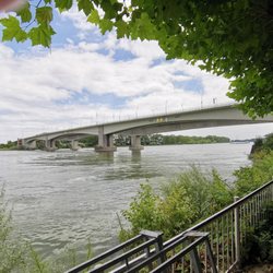 Kolb's Biergarten - Alte Rheinbrücke