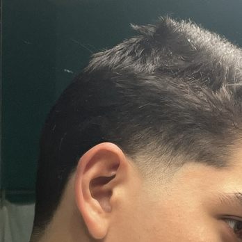 Headliners Barbershop - Barbers Near Me - Menifee, California Headliners Barbershop - Barbers Near Me - Menifee, California