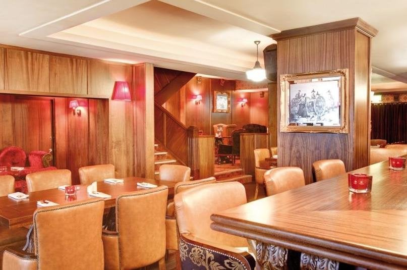 THE WASHINGTON BAR Updated May 2024 23 Photos & 20 Reviews 21